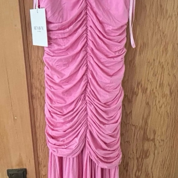 NWT Runaway the Label CARLY MAXI DRESS - BUBBLEGUM size Small - Picture 9 of 13